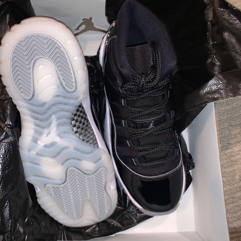 AUTHENTIC Jubilee Retro 11’s